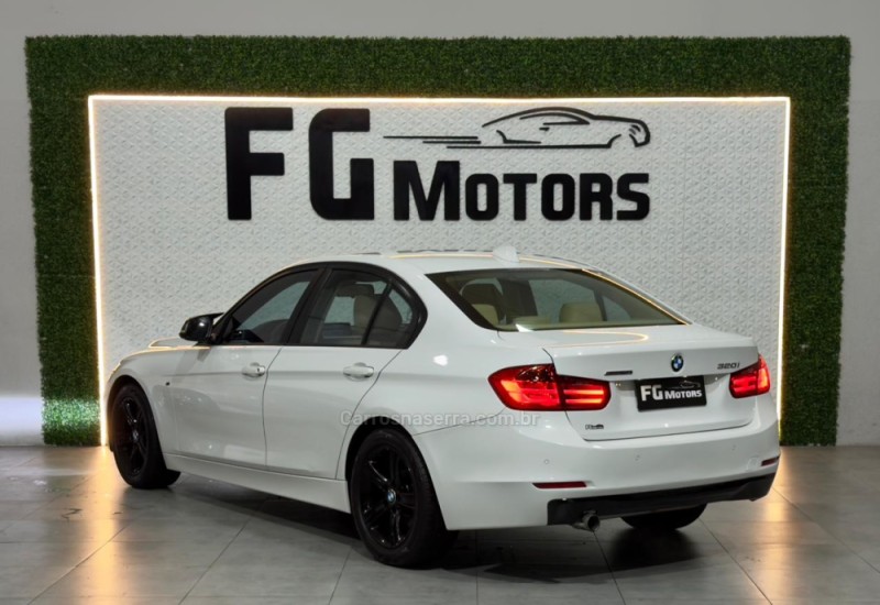 320I 2.0 16V TURBO ACTIVE FLEX 4P AUTOMÁTICO - 2015 - NOVO HAMBURGO