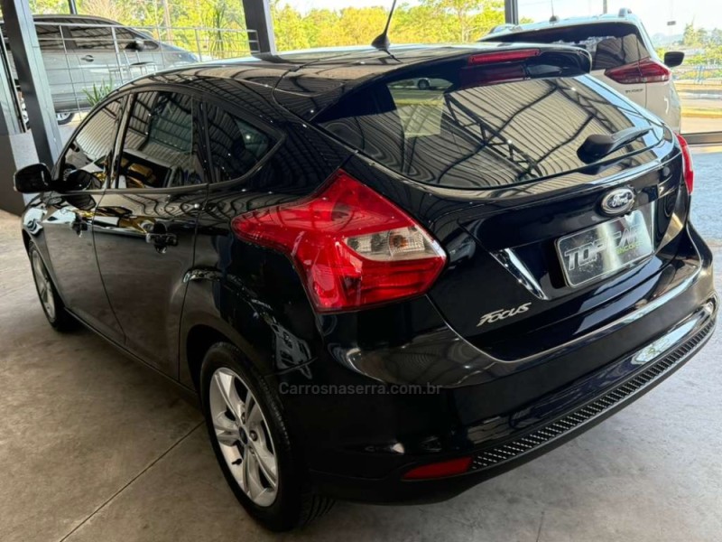 FOCUS 1.6 SE 16V FLEX 4P MANUAL - 2014 - CAMPO BOM