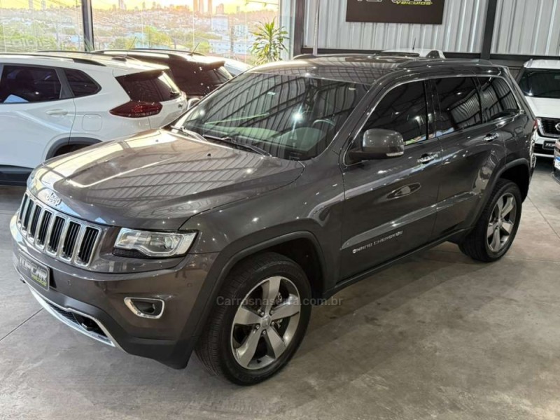 GRAND CHEROKEE 3.0 LIMITED 4X4 V6 24V TURBO DIESEL 4P AUTOMÁTICO - 2015 - CAMPO BOM