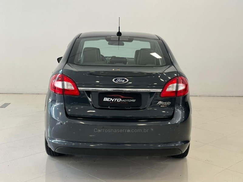 FIESTA 1.6 SE SEDAN 16V FLEX 4P MANUAL - 2011 - BENTO GONçALVES