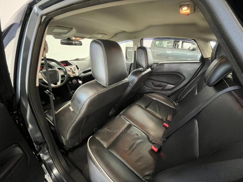 FIESTA 1.6 SE SEDAN 16V FLEX 4P MANUAL - 2011 - BENTO GONçALVES