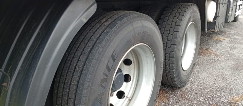 24-250 E CONSTELLATION 3 EIXOS - 2011 - FARROUPILHA