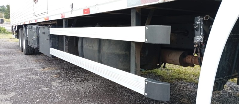 24-250 E CONSTELLATION 3 EIXOS - 2011 - FARROUPILHA