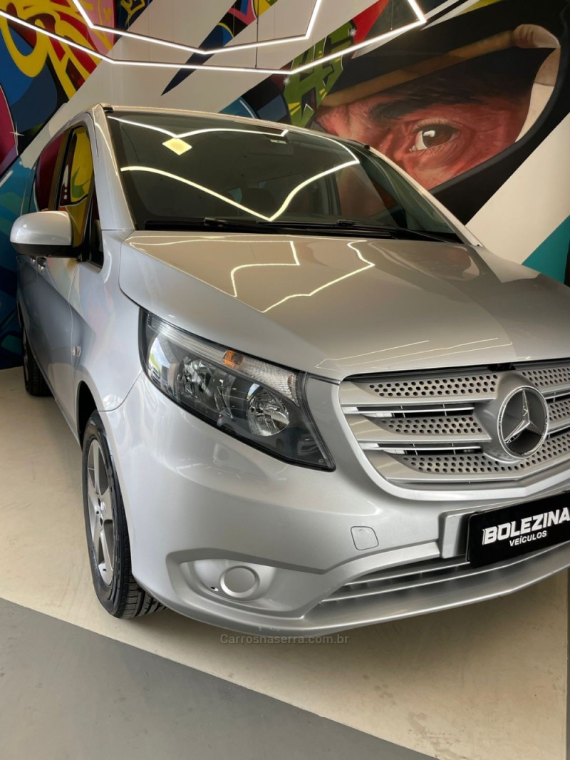 VITO 2.0 16V CGI FLEX TOURER 119 CONFORT 8+1 MANUAL - 2016 - NOVO HAMBURGO
