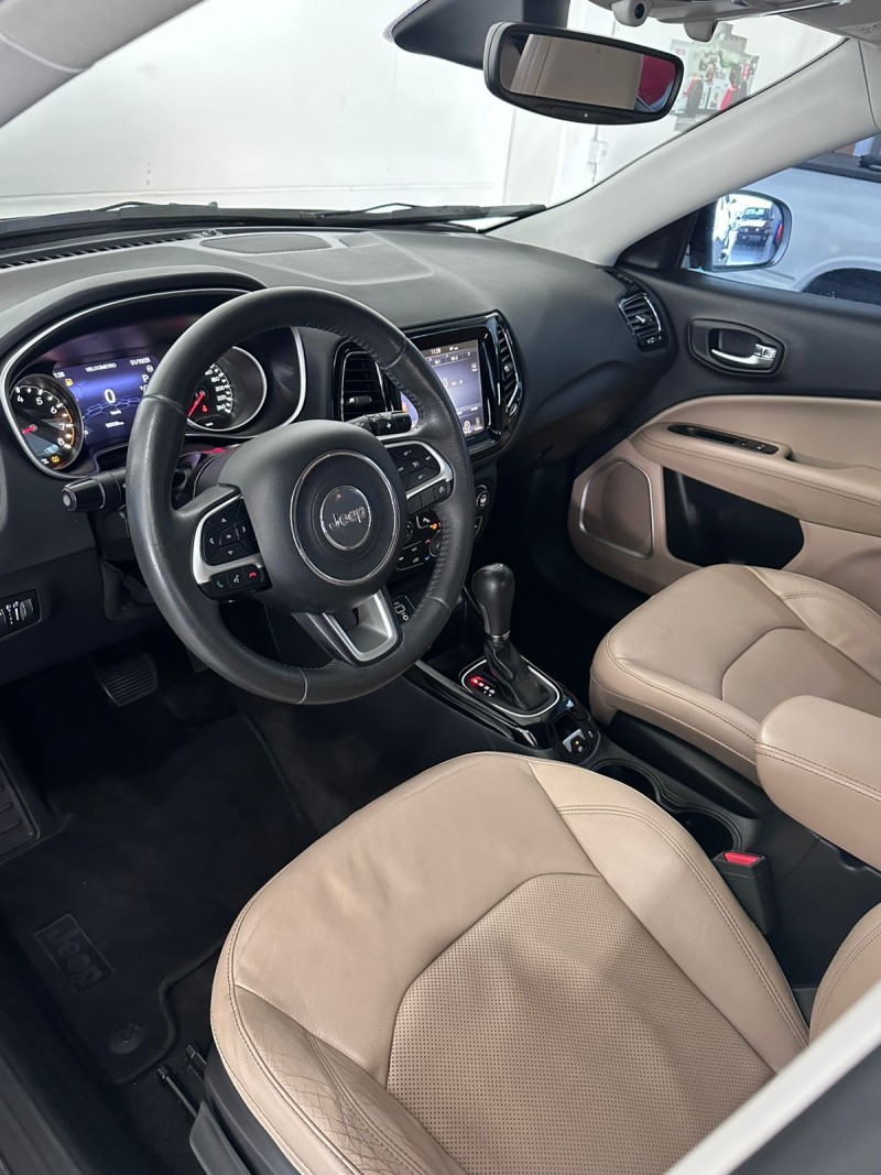 COMPASS 2.0 16V FLEX LIMITED AUTOMÁTICO - 2017 - FARROUPILHA