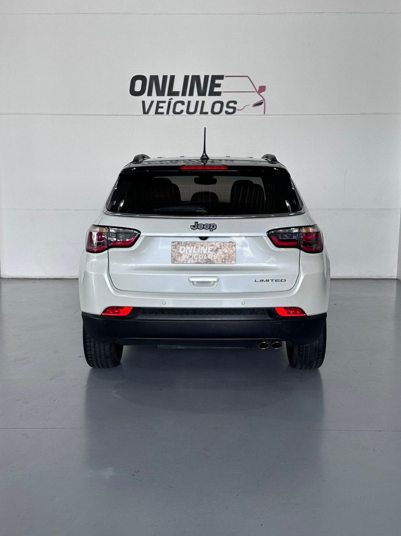 COMPASS 2.0 16V FLEX LIMITED AUTOMÁTICO - 2017 - FARROUPILHA