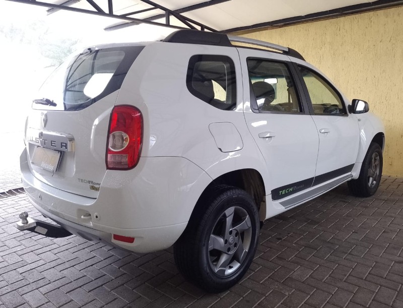 DUSTER RENAULT DUSTER 1.6 TECH ROAD DYNAMIQUE 4X2 16V FLEX 4P MANUAL - 2013 - CANELA