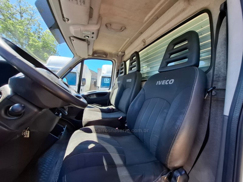 DAILY TRUCK 70C17 - 2013 - PORTãO