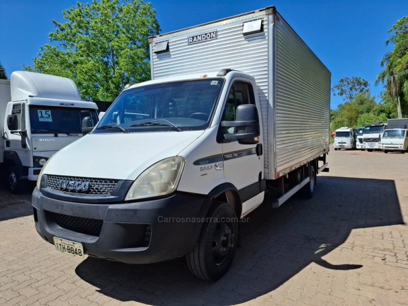 daily truck 70c17 2013 portao