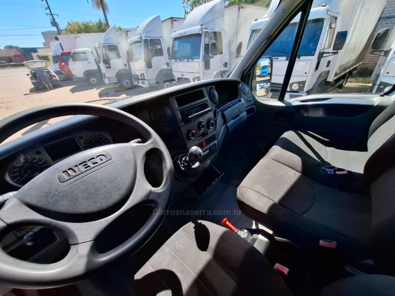 DAILY TRUCK 70C17 - 2013 - PORTãO