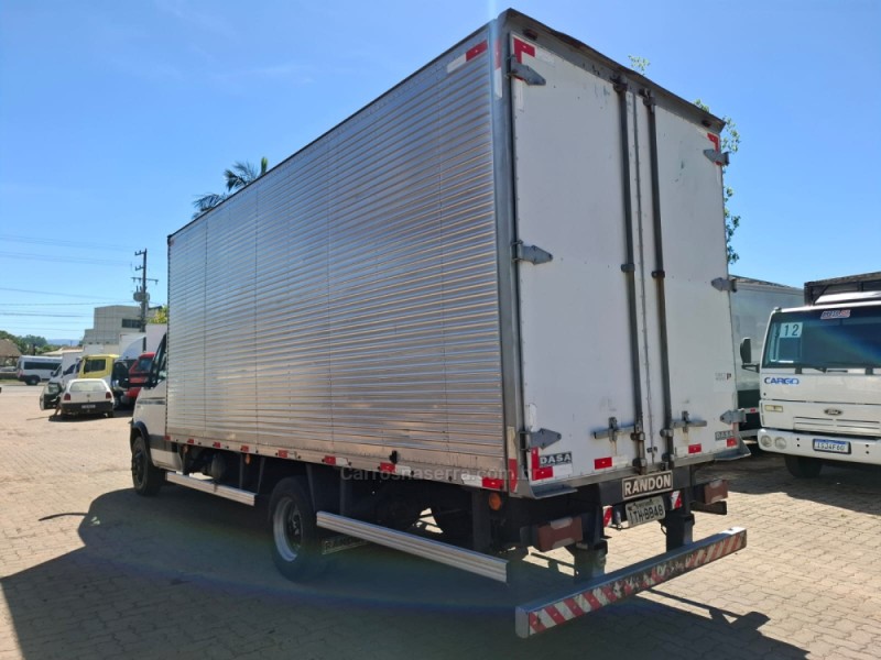 DAILY TRUCK 70C17 - 2013 - PORTãO