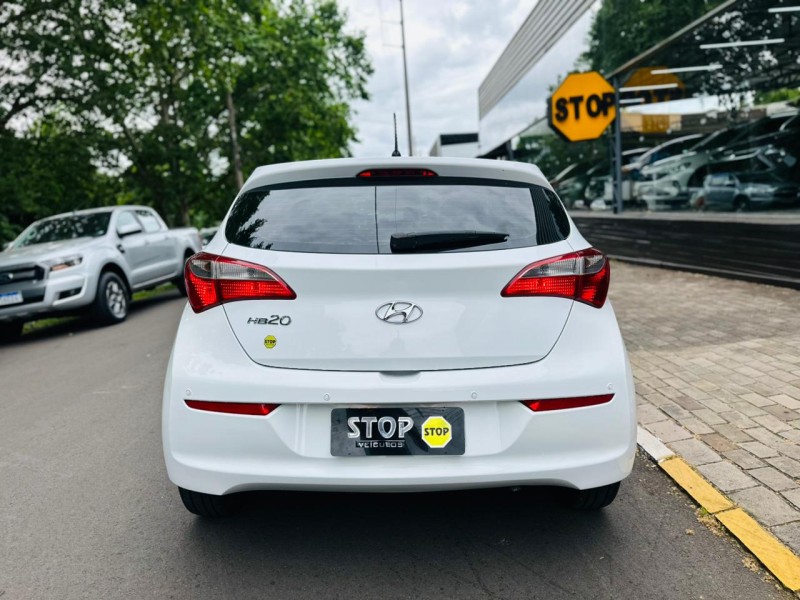 HB20 1.0 COMFORT PLUS 12V FLEX 4P MANUAL - 2018 - DOIS IRMãOS