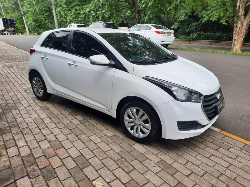 HB20 1.0 COMFORT PLUS 12V FLEX 4P MANUAL - 2018 - DOIS IRMãOS