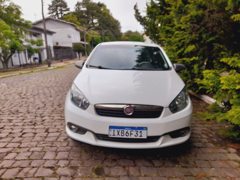 SIENA 1.6 MPI ESSENCE 16V FLEX 4P AUTOMATIZADO - 2016 - FARROUPILHA
