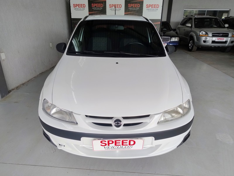 CELTA 1.0 MPFI VHC SUPER 8V GASOLINA 2P MANUAL - 2003 - SãO SEBASTIãO DO CAí