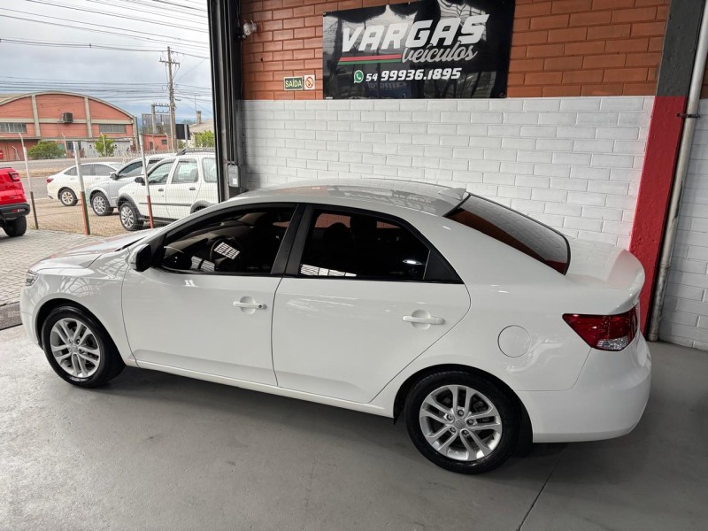 CERATO 1.6 EX3 SEDAN 16V GASOLINA 4P MANUAL - 2011 - CAXIAS DO SUL