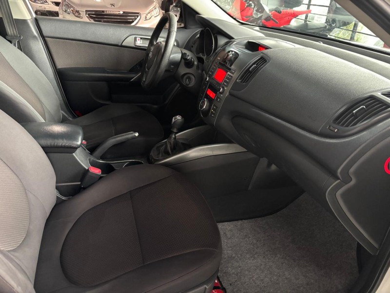 CERATO 1.6 EX3 SEDAN 16V GASOLINA 4P MANUAL - 2011 - CAXIAS DO SUL