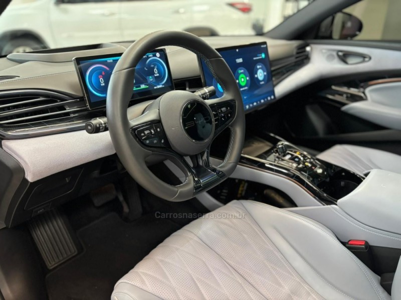 SEAL AWD ELÉTRICO 4P AUTOMÁTICO - 2024 - CARLOS BARBOSA