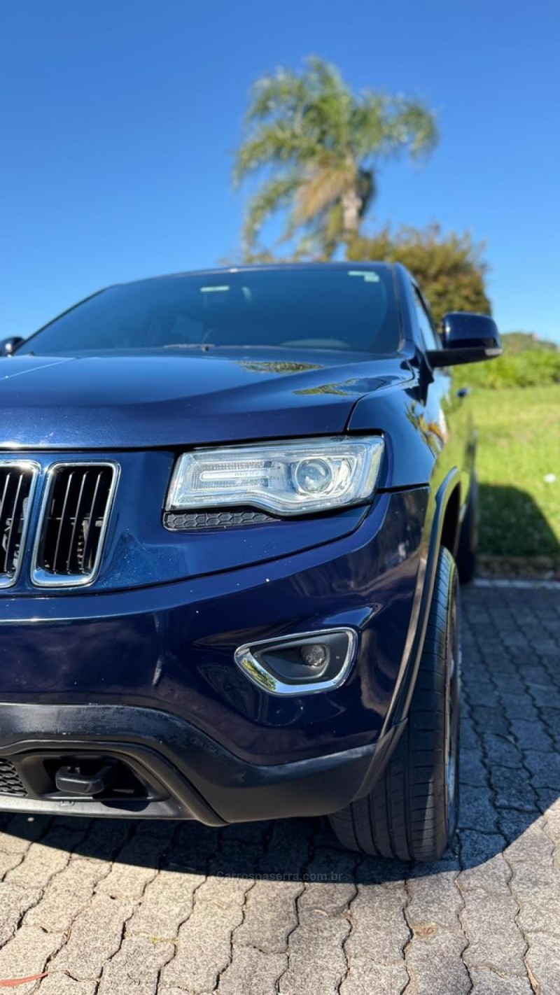GRAND CHEROKEE 3.6 LAREDO 4X4 V6 24V GASOLINA 4P AUTOMÁTICO - 2014 - CAXIAS DO SUL