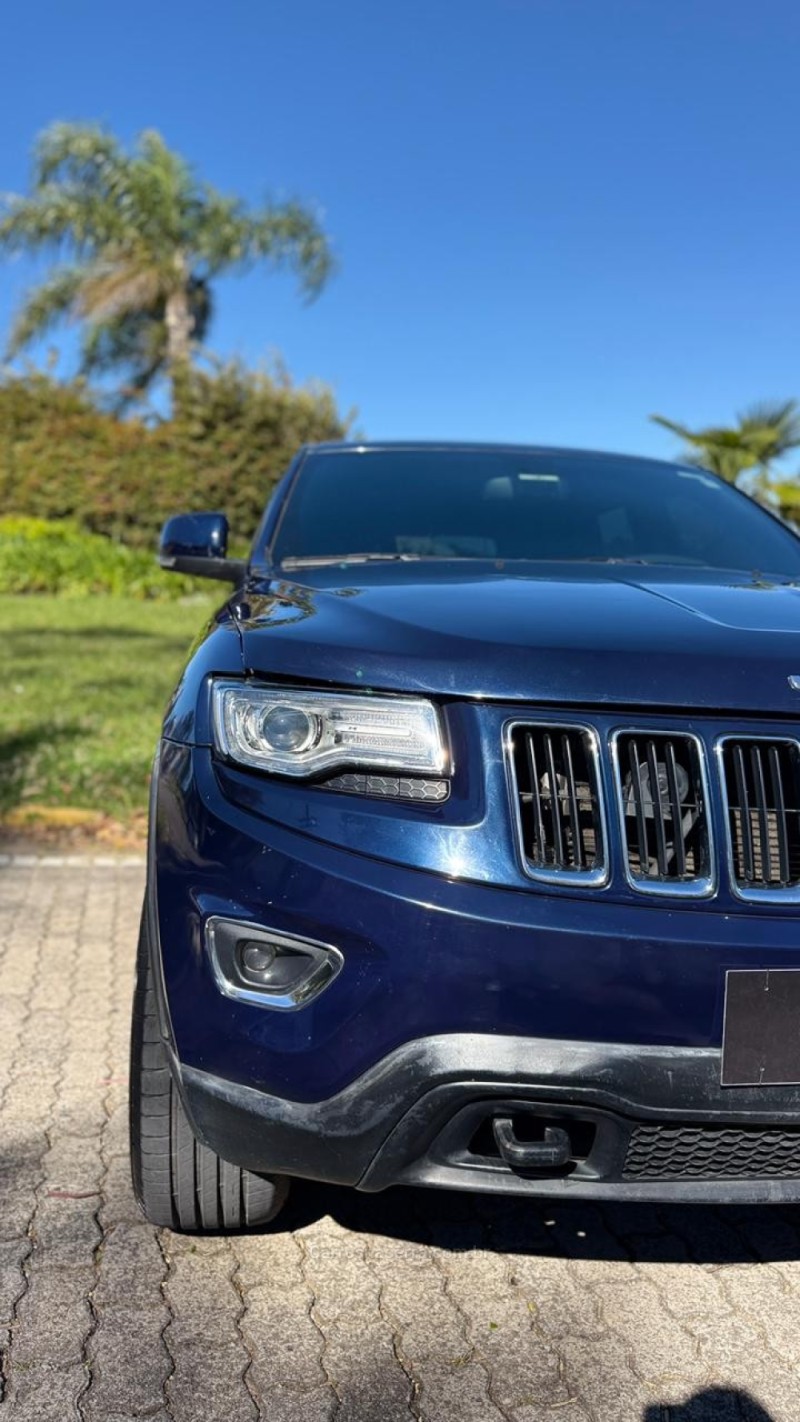 GRAND CHEROKEE 3.6 LAREDO 4X4 V6 24V GASOLINA 4P AUTOMÁTICO - 2014 - CAXIAS DO SUL
