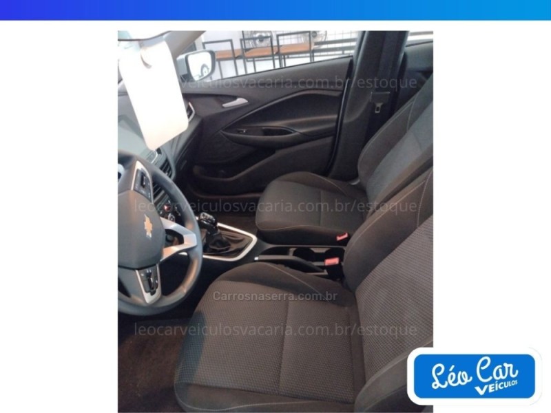 ONIX 1.0 LT 12V FLEX 4P MANUAL - 2023 - VACARIA