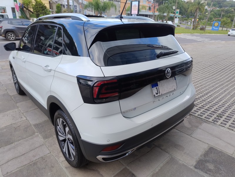 T-CROSS 1.4 HIGHLINE TSI 16V FLEX 4P AUTOMÁTICO - 2021 - CAXIAS DO SUL