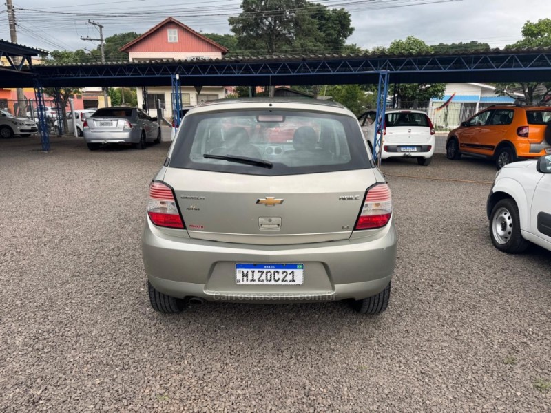 AGILE 1.4 MPFI LTZ 8V FLEX 4P MANUAL - 2011 - IGREJINHA