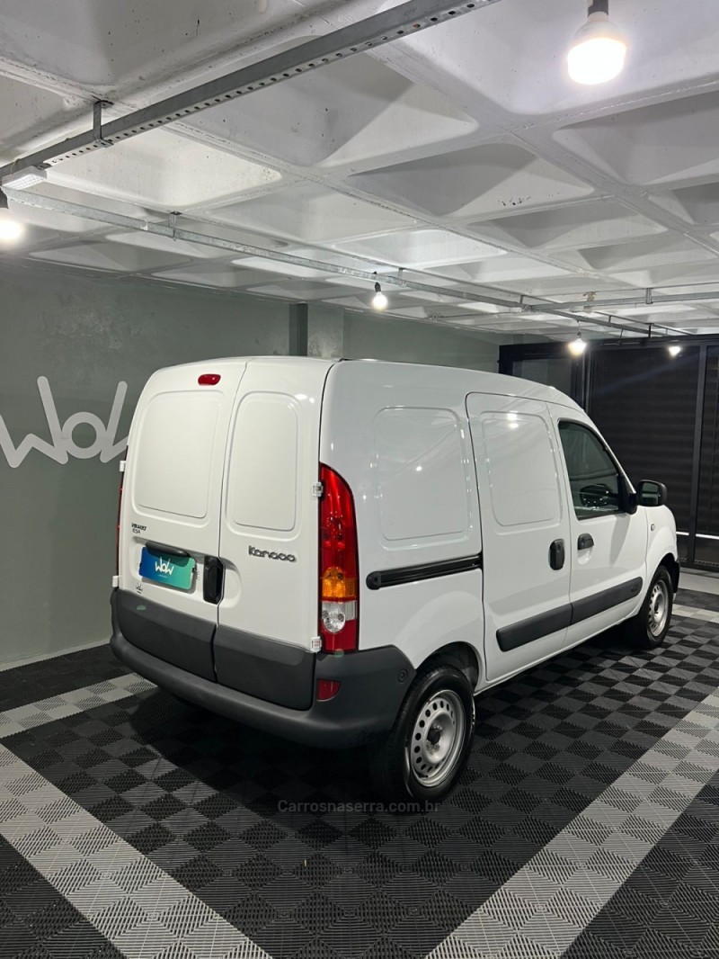 KANGOO 1.6 EXPRESSION 16V FLEX 4P MANUAL - 2018 - BENTO GONçALVES