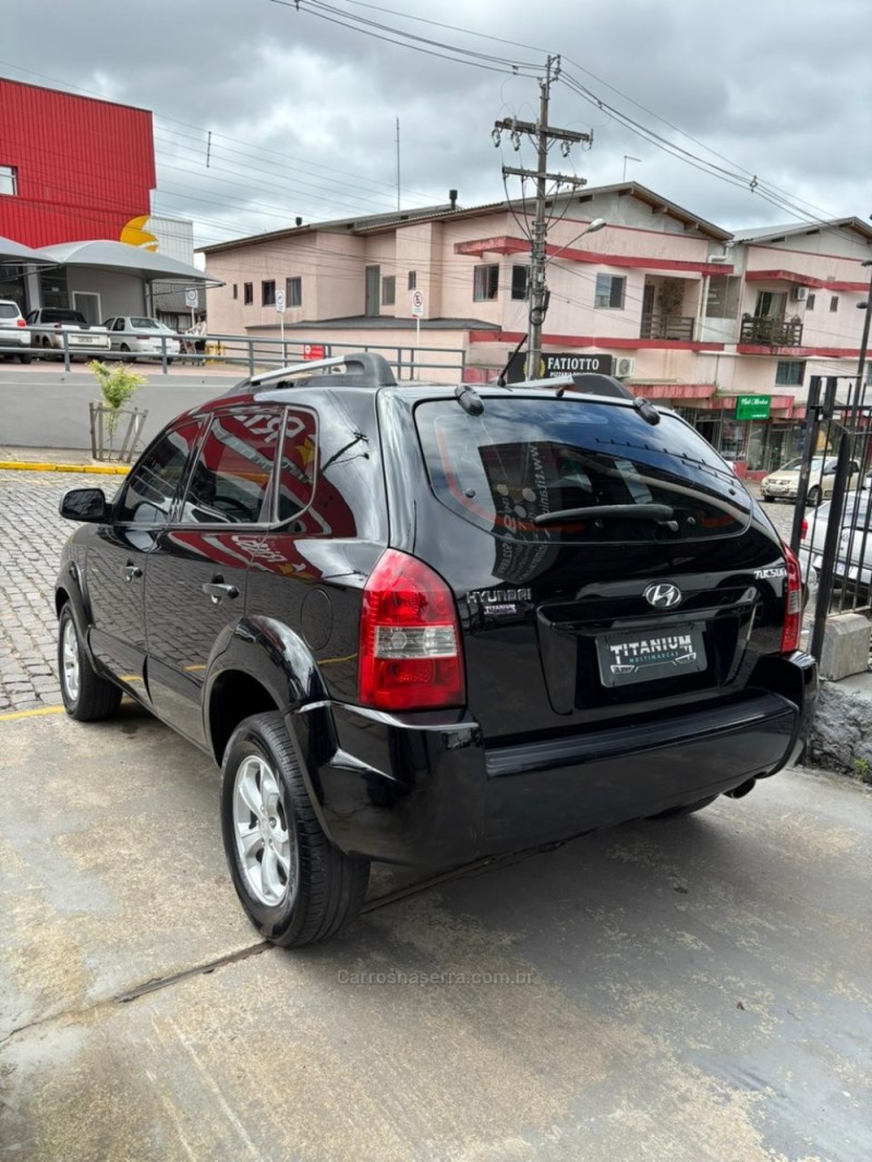 TUCSON 2.0 GL 2WD 16V GASOLINA 4P MANUAL - 2010 - SãO FRANCISCO DE PAULA