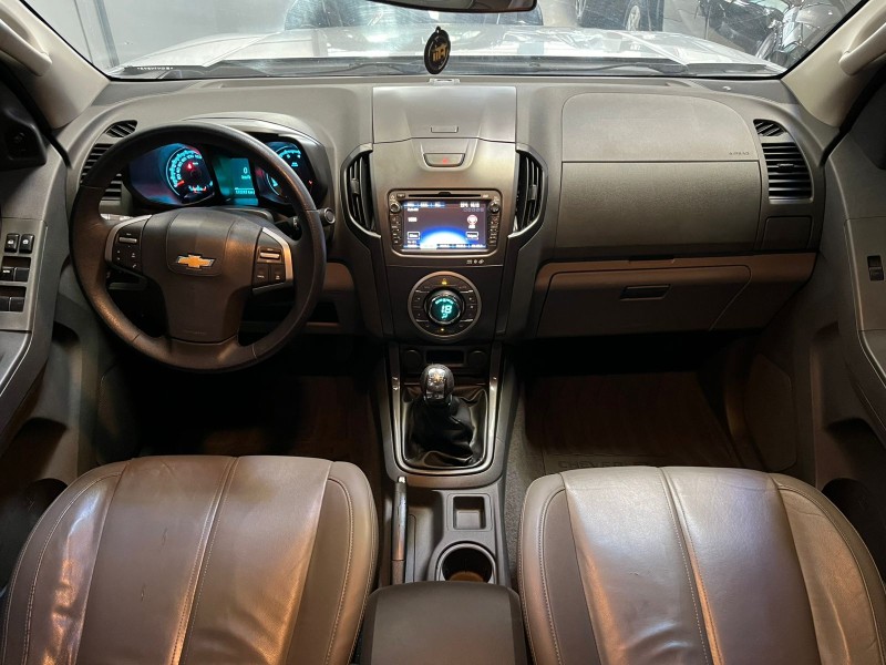 S10 2.4 LTZ 4X2 CD 8V FLEX 4P MANUAL - 2014 - ANTôNIO PRADO