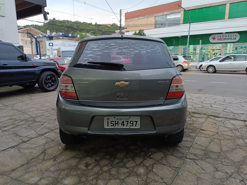 AGILE 1.4 MPFI LT 8V FLEX 4P MANUAL - 2011 - FLORES DA CUNHA