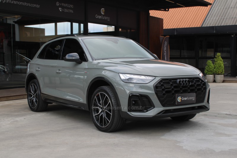 Q5 2.0 TFSI S LINE BLACK QUATTRO S TRONIC GASOLINA 4P - 2021 - CAXIAS DO SUL