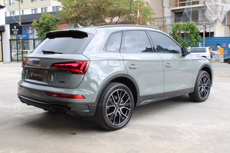Q5 2.0 TFSI S LINE BLACK QUATTRO S TRONIC GASOLINA 4P - 2021 - CAXIAS DO SUL