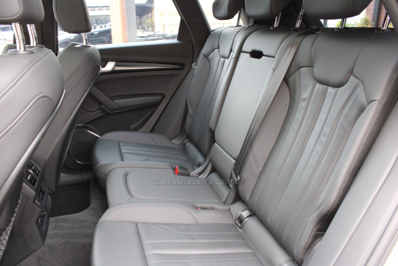 Q5 2.0 TFSI S LINE BLACK QUATTRO S TRONIC GASOLINA 4P - 2021 - CAXIAS DO SUL