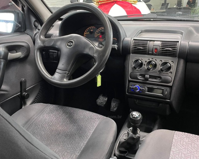 CORSA 1.0 MPFI CLASSIC SEDAN 8V GASOLINA 4P MANUAL - 2004 - VACARIA