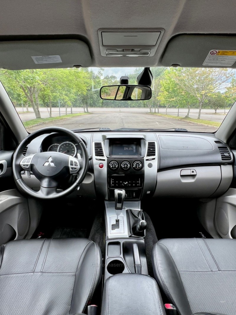 PAJERO DAKAR 3.2 HPE 4X4 7 LUGARES 16V TURBO INTERCOOLER DIESEL 4P AUTOMÁTICO - 2014 - BENTO GONçALVES