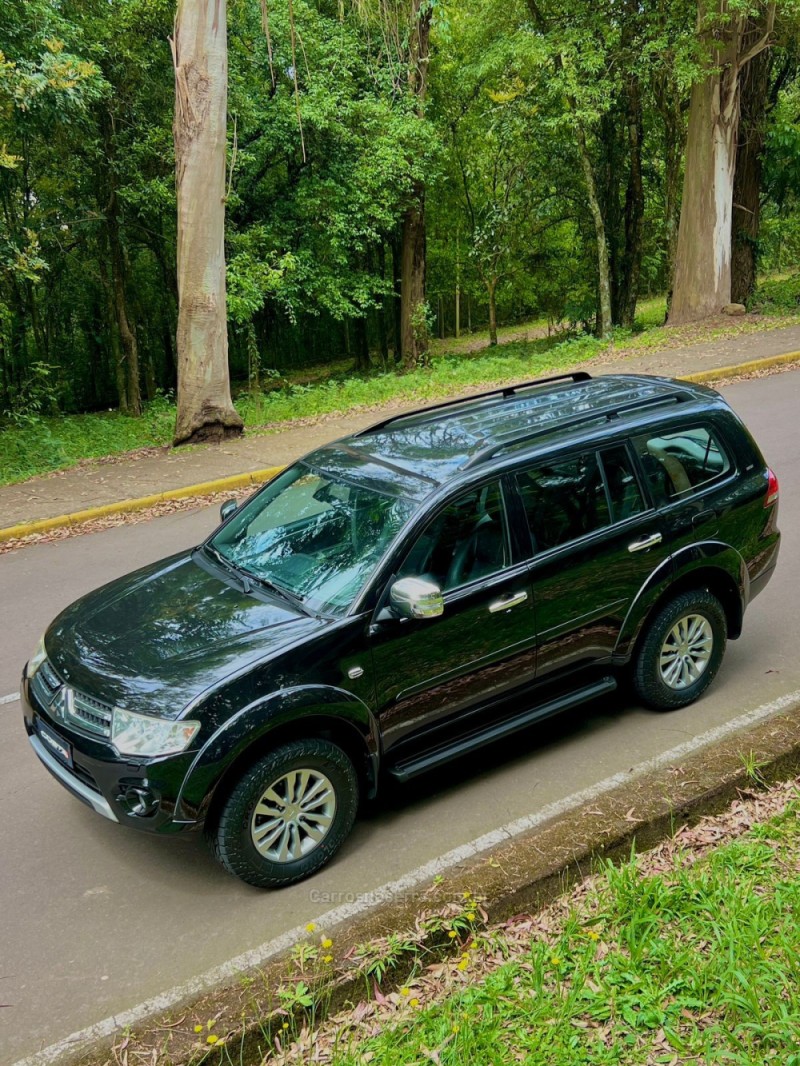 PAJERO DAKAR 3.2 HPE 4X4 7 LUGARES 16V TURBO INTERCOOLER DIESEL 4P AUTOMÁTICO - 2014 - BENTO GONçALVES