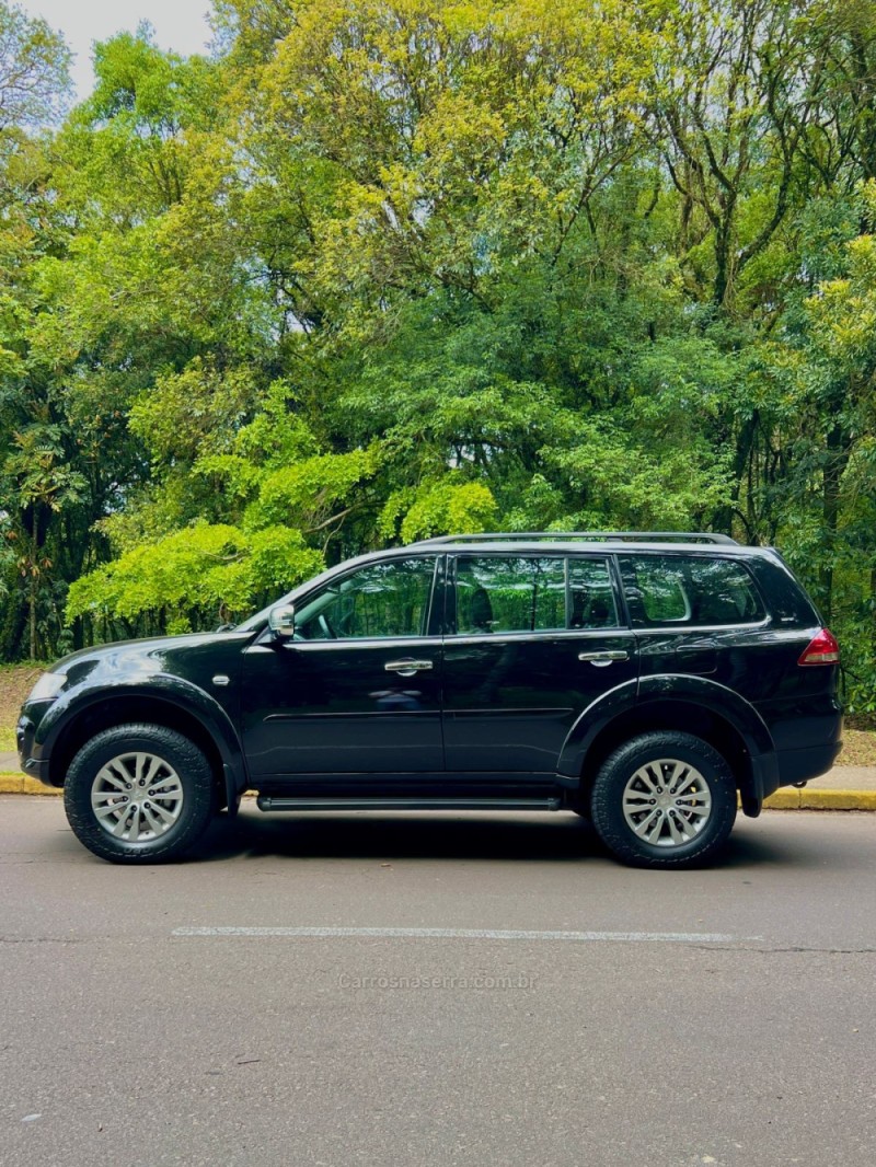 PAJERO DAKAR 3.2 HPE 4X4 7 LUGARES 16V TURBO INTERCOOLER DIESEL 4P AUTOMÁTICO - 2014 - BENTO GONçALVES