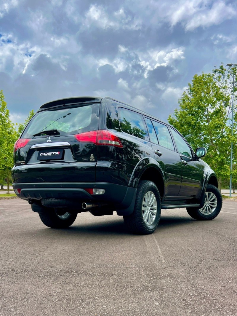 PAJERO DAKAR 3.2 HPE 4X4 7 LUGARES 16V TURBO INTERCOOLER DIESEL 4P AUTOMÁTICO - 2014 - BENTO GONçALVES