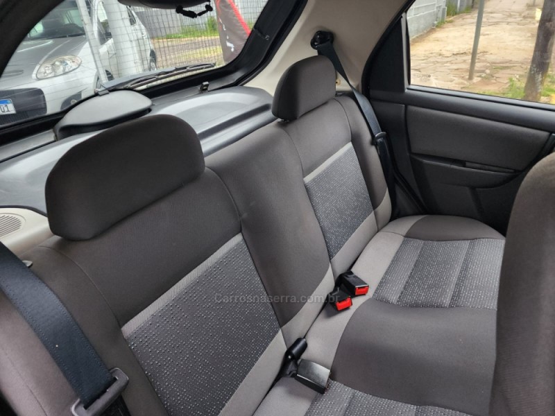 CELTA 1.0 MPFI LT 8V FLEX 4P MANUAL - 2012 - VACARIA