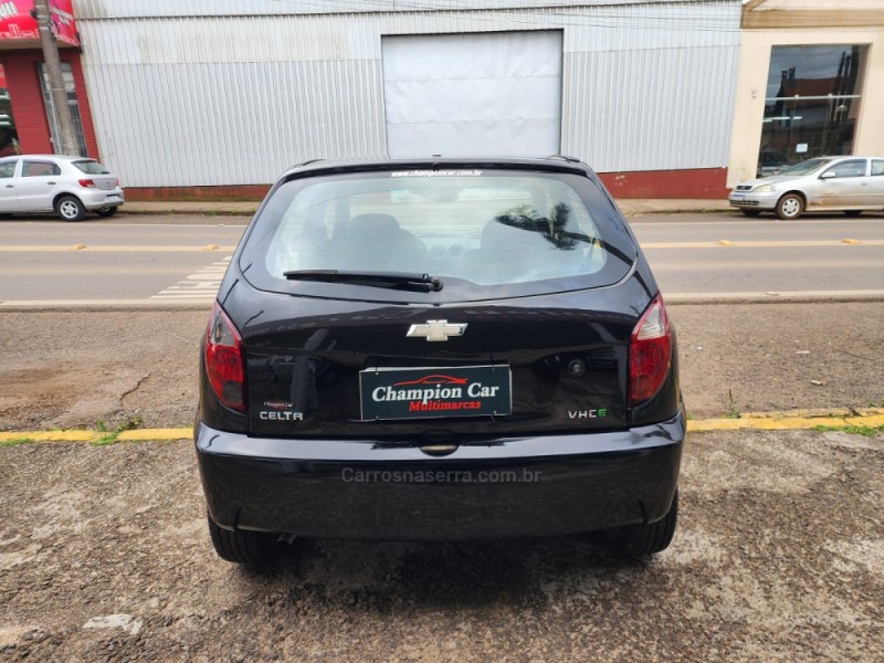 CELTA 1.0 MPFI LT 8V FLEX 4P MANUAL - 2012 - VACARIA