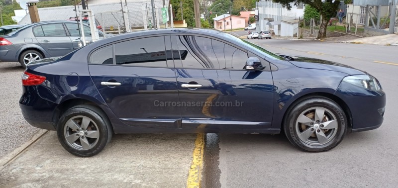 FLUENCE 2.0 DYNAMIQUE 16V FLEX 4P MANUAL - 2013 - FARROUPILHA