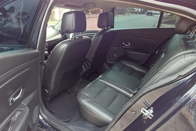 FLUENCE 2.0 DYNAMIQUE 16V FLEX 4P MANUAL - 2013 - FARROUPILHA