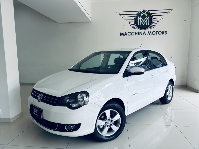 POLO SEDAN 1.6 MI COMFORTLINE 8V FLEX 4P MANUAL - 2014 - CAXIAS DO SUL