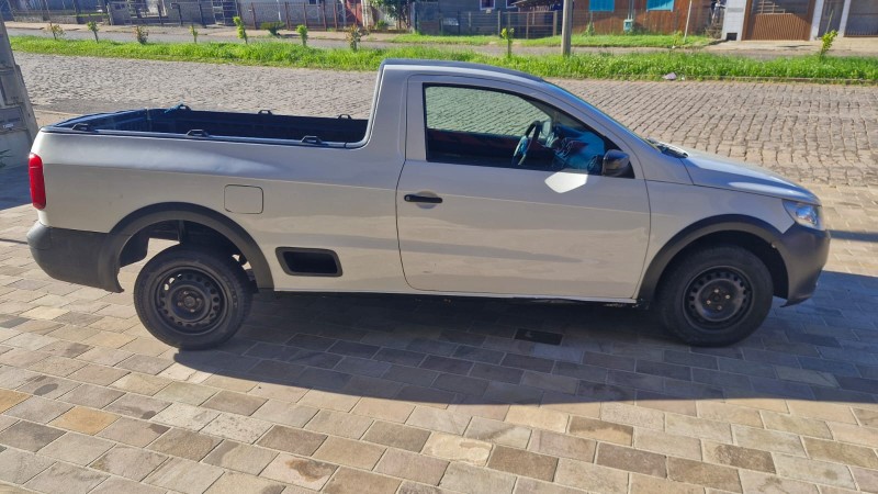 SAVEIRO 1.6 MI CS 8V FLEX 2P MANUAL G.VI - 2011 - VACARIA