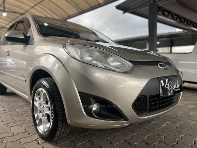 FIESTA 1.6 MPI CLASS HATCH 8V FLEX 4P MANUAL - 2013 - BOM PRINCíPIO