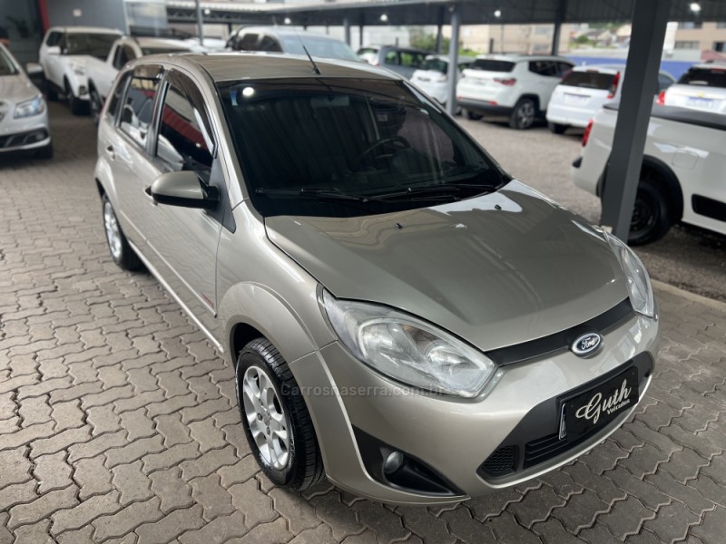 FIESTA 1.6 MPI CLASS HATCH 8V FLEX 4P MANUAL - 2013 - BOM PRINCíPIO