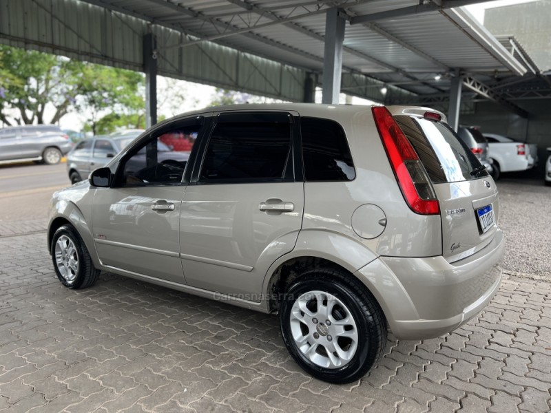 FIESTA 1.6 MPI CLASS HATCH 8V FLEX 4P MANUAL - 2013 - BOM PRINCíPIO