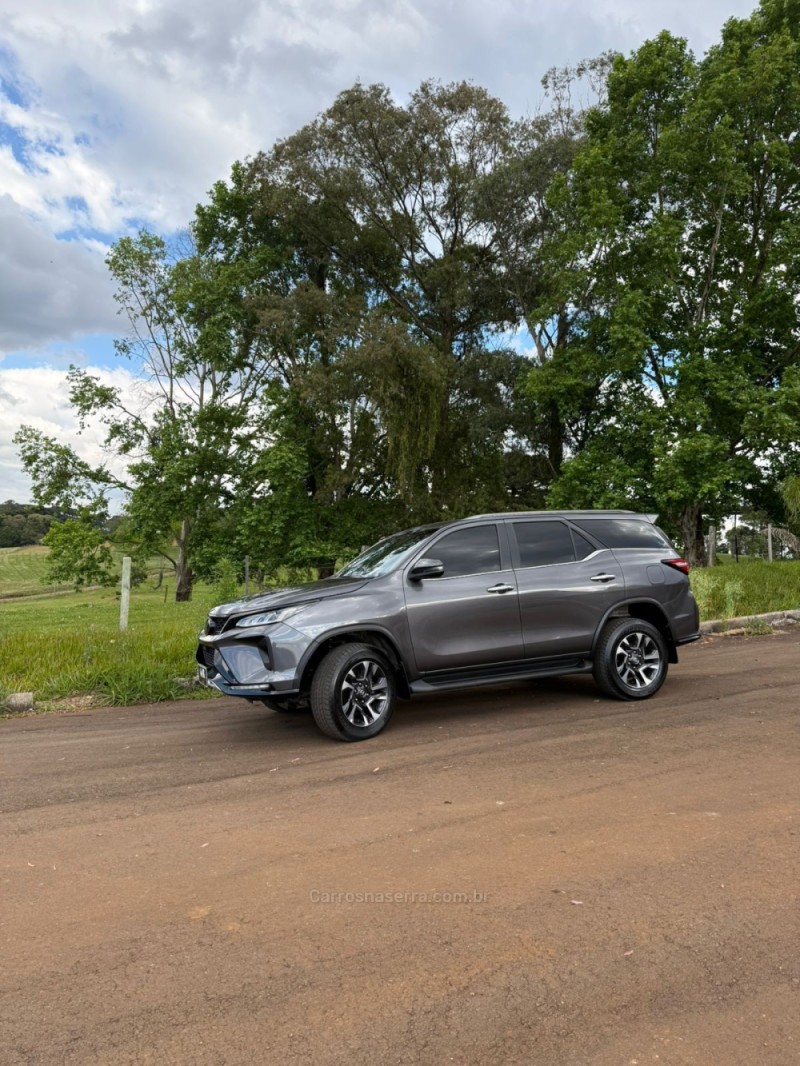 HILUX SW4 2.8 SRX 4X4 DIAMOND 16V TURBO DIESEL 4P 7 LUGARES AUTOMÁTICO - 2024 - IBIRAIARAS