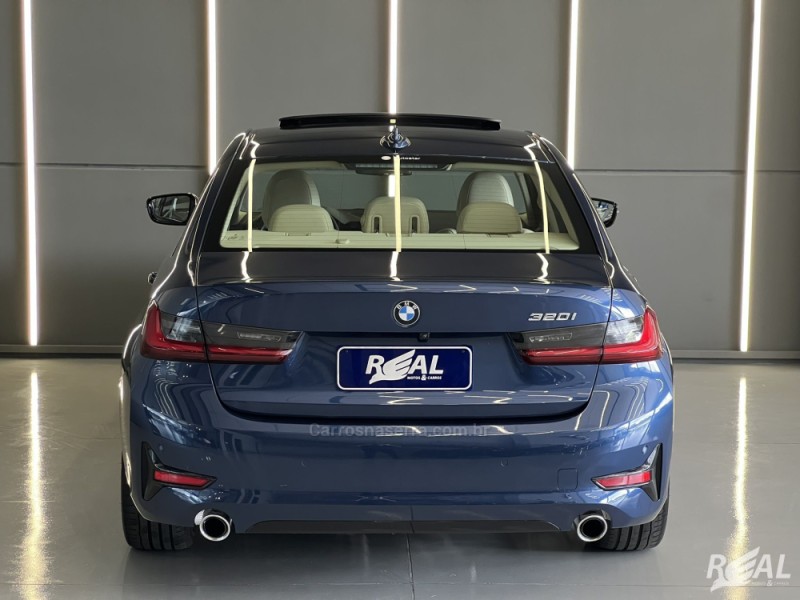 320I 2.0 SPORT GP 16V TURBO ACTIVE FLEX 4P AUTOMÁTICO - 2022 - SAPIRANGA